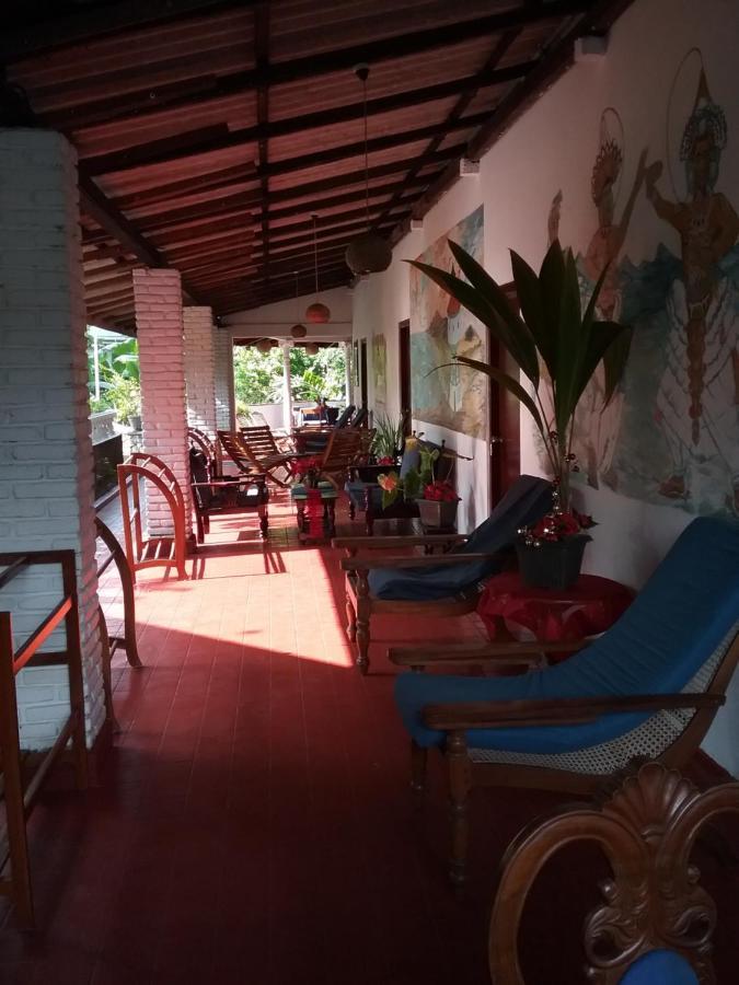 Gasthaus Langeoog Unawatuna Buitenkant foto