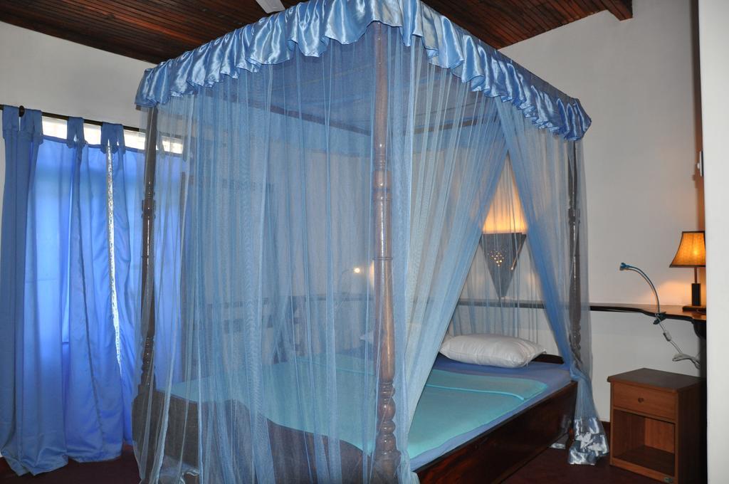 Gasthaus Langeoog Unawatuna Kamer foto